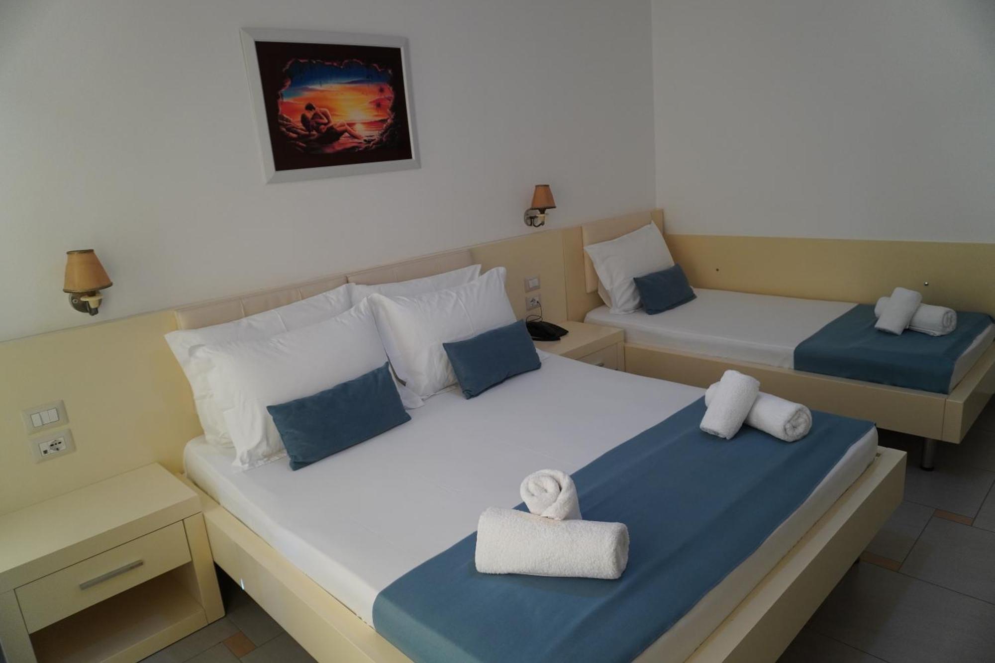Hotel Agel Sarande Exterior photo