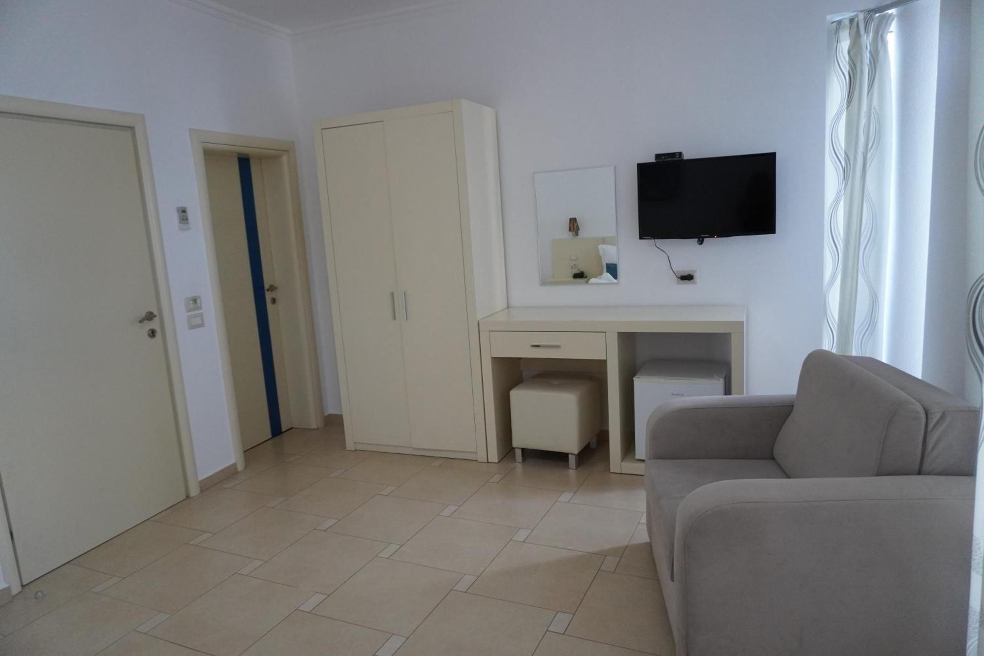 Hotel Agel Sarande Exterior photo